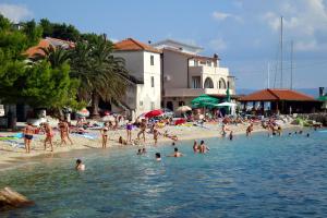 Fotografia z galérie ubytovania Apartments by the sea Sumpetar, Omis - 11462 v destinácii Jesenice