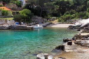 Fotografie z fotogalerie ubytování Seaside apartments with a swimming pool Mudri Dolac, Hvar - 10432 v destinaci Vrbanj