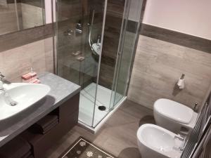 A bathroom at Dolomites Holiday Home