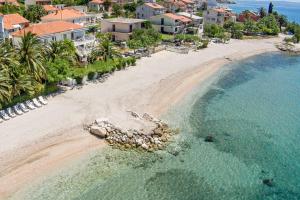 Fotografia z galérie ubytovania Apartments by the sea Podstrana, Split - 16829 v destinácii Podstrana
