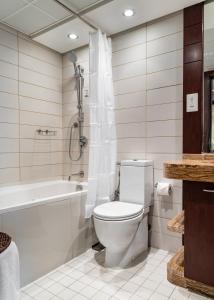 Koupelna v ubytování Studio in Burj Views by Radiance Vacation Stays