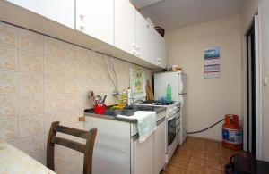 Η κουζίνα ή μικρή κουζίνα στο Apartments by the sea Prozurska Luka, Mljet - 4940