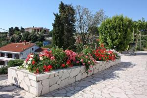 Zahrada ubytování Apartments by the sea Kampor, Rab - 5059