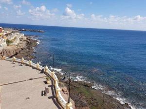 Fotografia z galérie ubytovania Primera línea con preciosas vistas al mar v destinácii Melenara