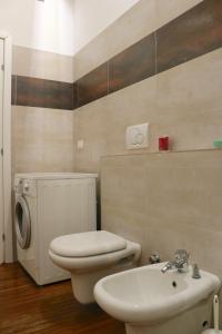 Łazienka w obiekcie Cozy & large Loft FAMAGOSTA