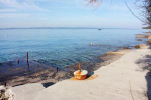 Zdjęcie z galerii obiektu Apartments by the sea Kozino, Zadar - 5734 w Petrčane