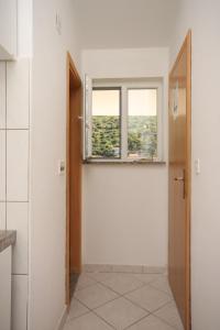 Fotografie z fotogalerie ubytování Apartments by the sea Podaca, Makarska - 6677 v destinaci Podaca