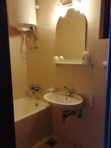 Fotografia z galérie ubytovania Apartments by the sea Podgora, Makarska - 6705 v Podgore