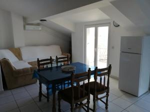 Fotografia z galérie ubytovania Apartments by the sea Podgora, Makarska - 6705 v Podgore