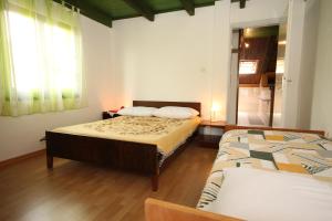 Fotografia z galérie ubytovania Apartments by the sea Starigrad, Paklenica - 6626 v destinácii Starigrad-Paklenica