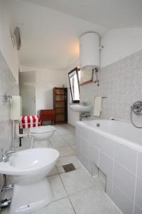 Fotografia z galérie ubytovania Apartments by the sea Starigrad, Paklenica - 6626 v destinácii Starigrad-Paklenica