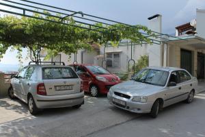 Fotografia z galérie ubytovania Apartments by the sea Podgora, Makarska - 6664 v Podgore