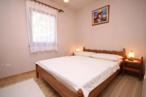 Fotografia z galérie ubytovania Apartments with a parking space Starigrad, Paklenica - 6566 v destinácii Starigrad-Paklenica