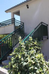 Balkón alebo terasa v ubytovaní Apartments with parking spaces Makarska - 6791