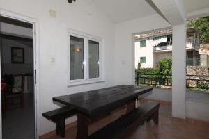 Balkón alebo terasa v ubytovaní Apartments with parking spaces Makarska - 6791