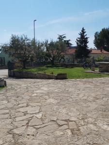 Fotografie z fotogalerie ubytování Apartments with a parking space Tar, Porec - 6943 v destinaci Tar