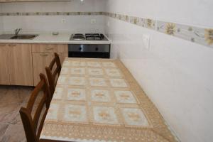 Kuchyň nebo kuchyňský kout v ubytování Apartments by the sea Metajna, Pag - 6522