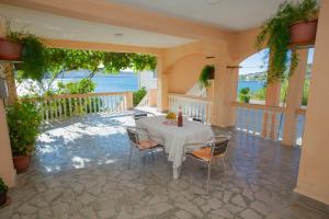 Balkón nebo terasa v ubytování Apartments by the sea Metajna, Pag - 6522