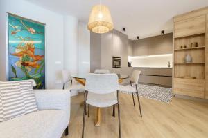 Posedenie v ubytovaní LUXURY APARTMENT Benalmadena Costa