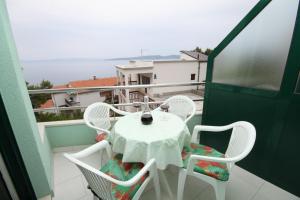Balkón nebo terasa v ubytování Apartments with a parking space Brela, Makarska - 6907