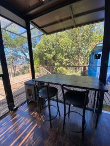 Gallery image of Toca do Pica-Pau - Tiny House em Campos com Lareira e privacidade! in Campos do Jordão