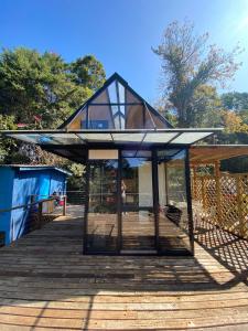 Gallery image of Toca do Pica-Pau - Tiny House em Campos com Lareira e privacidade! in Campos do Jordão