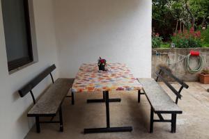 Patio nebo venkovní prostory v ubytování Apartments by the sea Podaca, Makarska - 6745