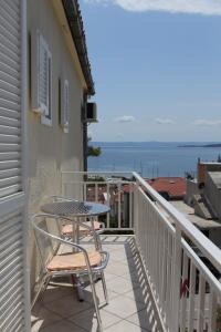 Balkón nebo terasa v ubytování Apartments with a parking space Baska Voda, Makarska - 6912 + 8 fotografií