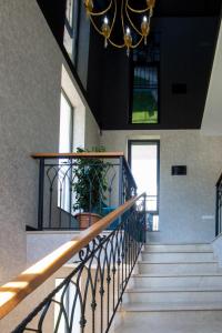 Galería fotográfica de Hotel GENI Kazbegi en Stepantsminda