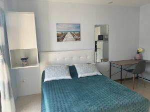 Posteľ alebo postele v izbe v ubytovaní Studio with fantastic sea view in Los Gigantes