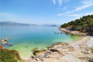 Fotografia z galérie ubytovania Family friendly house with a swimming pool Slatine, Ciovo - 15149 v Slatine