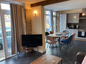 Η κουζίνα ή μικρή κουζίνα στο 1 Coach House Mews - Matlock Bath