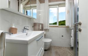 Koupelna v ubytování Holiday Home Rabac 13