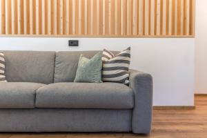 A seating area at Apartement Franzl