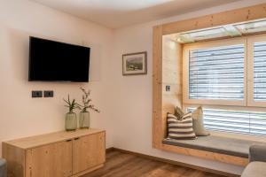A television and/or entertainment centre at Apartement Franzl
