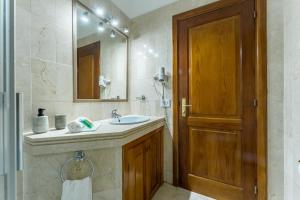 Ванная комната в Klayman Olivina Aparthotel