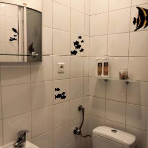 Kúpeľňa v ubytovaní Cicha kawalerka w samym centrum + 2 fotografie