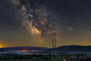 una vista de la Vía Láctea por la noche en Chata Kasi, en Lutowiska