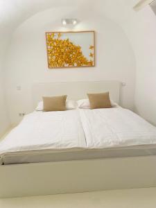 Postel nebo postele na pokoji v ubytování FeWo Silberberg im Loftstil mit Terrasse