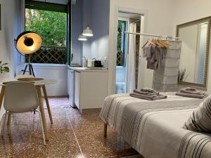 Posteľ alebo postele v izbe v ubytovaní Studio 25 apartment - near metro M3