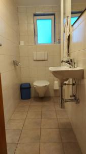 A bathroom at Appartment Florian