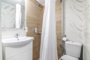 Kúpeľňa v ubytovaní Renovated Studio near Downtown