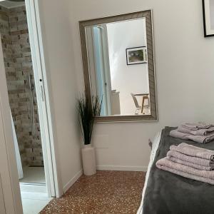 Posteľ alebo postele v izbe v ubytovaní Studio 25 apartment - near metro M3
