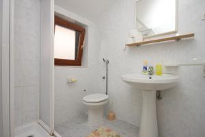 Fotografia z galérie ubytovania Family friendly seaside apartments Zaton, Zadar - 6616 v Nin