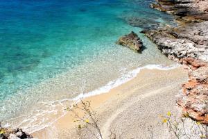 Fotografie z fotogalerie ubytování Apartments by the sea Zavala, Hvar - 8745 v destinaci Jelsa