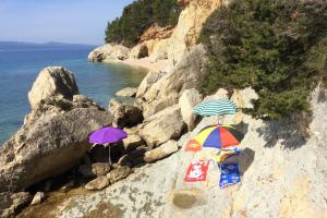 Fotografie z fotogalerie ubytování Apartments by the sea Pisak, Omis - 6897 v destinaci Mimice