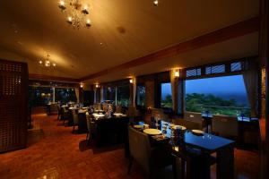 Restaurace v ubytování Hakone Fontaine Bleau Sengokutei