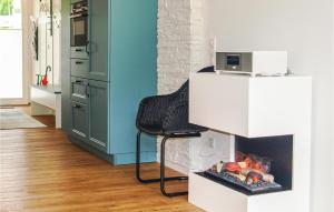 Η κουζίνα ή μικρή κουζίνα στο Beautiful Apartment In Binz Ot Prora
