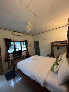 Gallery image of Sonic Hill Koh Phangan in Haad Rin +15 photos