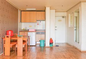 Kuchyň nebo kuchyňský kout v ubytování Koresco Chiak Mountain Condominium
